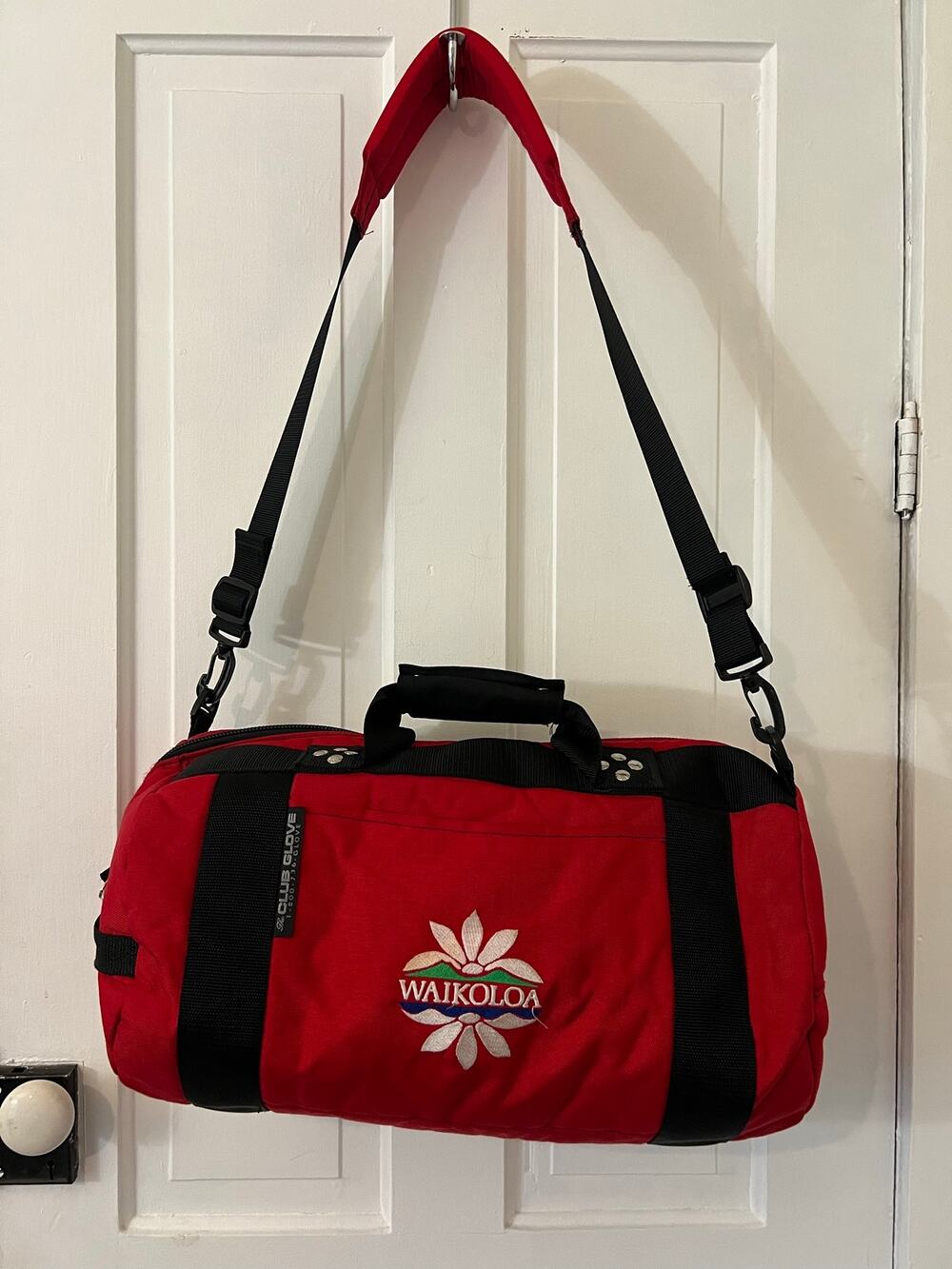 Club Glove Waikoloa Hawaii vintage small red duffel bag carry on bag luggage gym